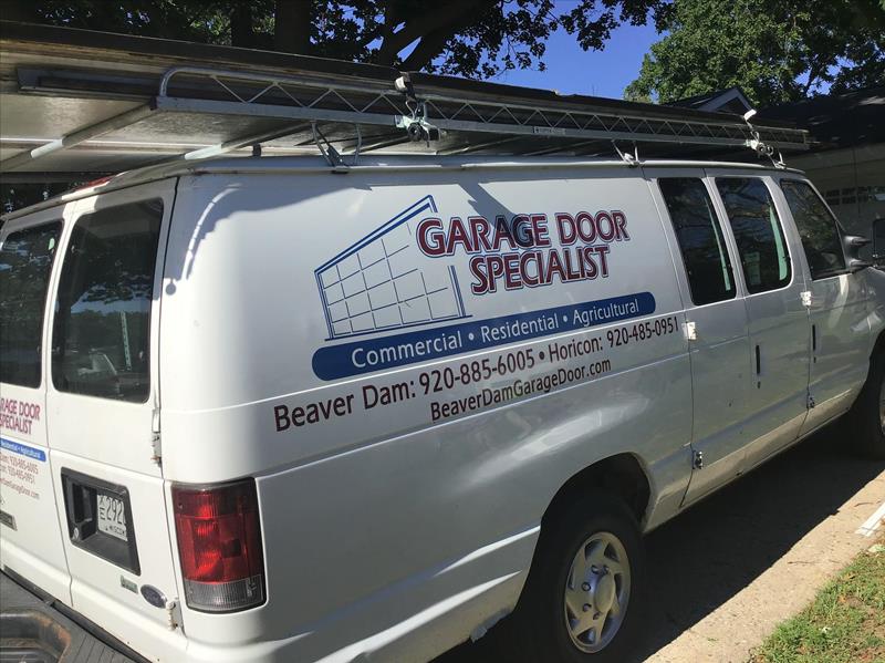 Garage Door Specialist LLC - Beaver Dam, WI